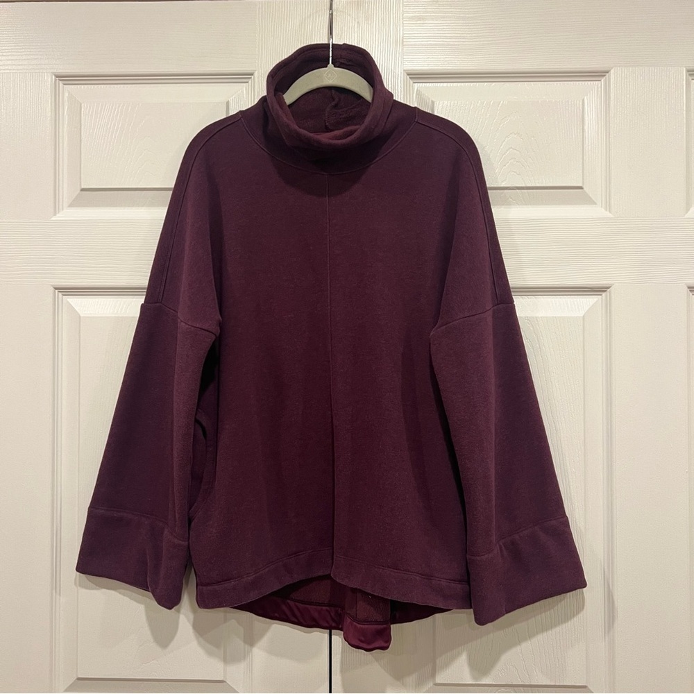 Athleta Cozy Karma Funnel Neck Sweatshirt Purple Womens‎ Small Comfy Oversized